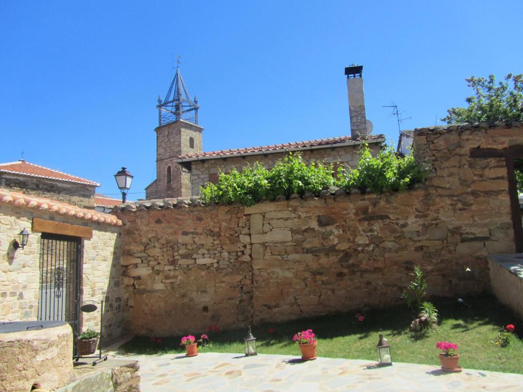 La Posada De Toribia Val De San Lorenzo Exterior foto