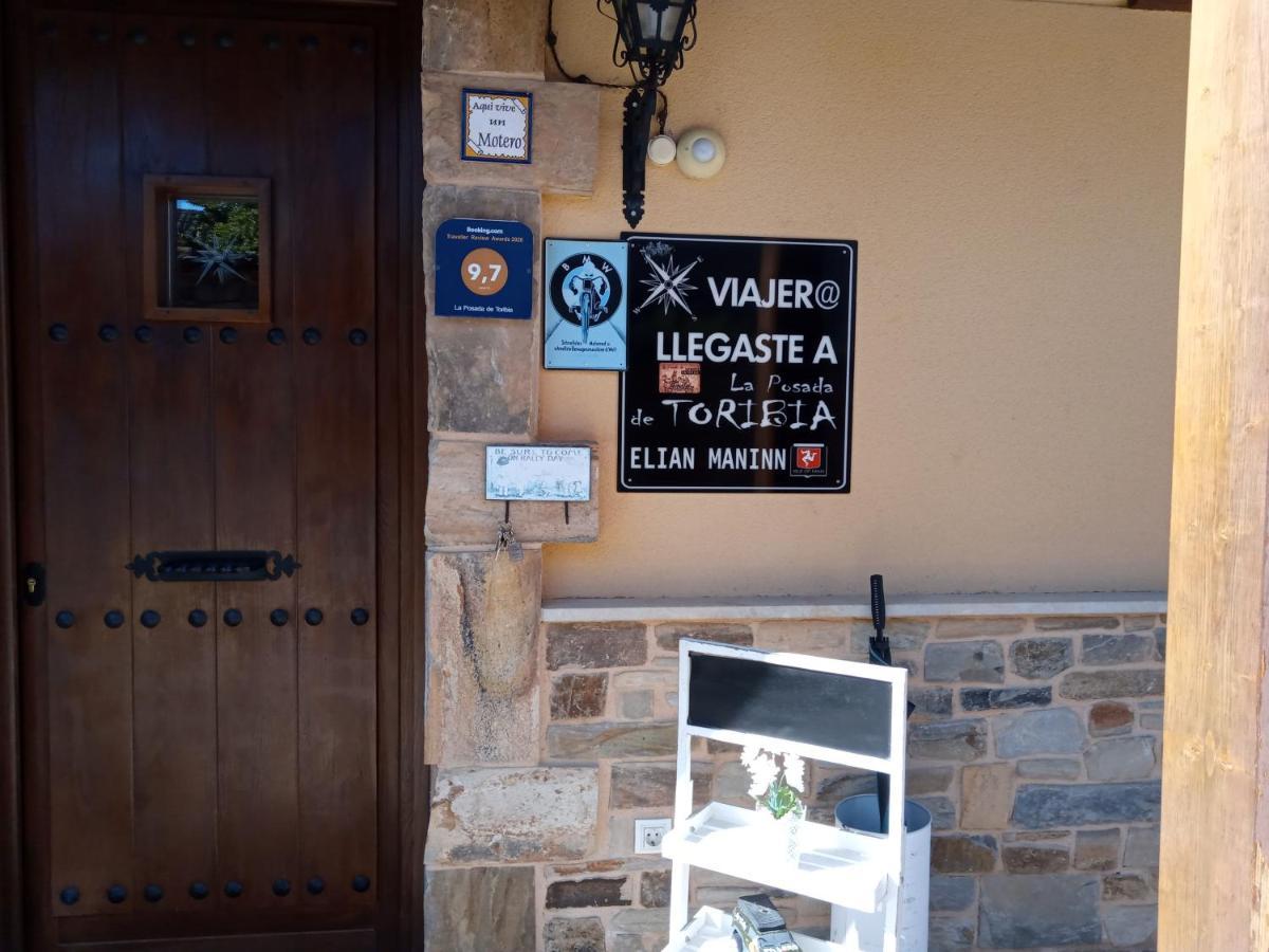 La Posada De Toribia Val De San Lorenzo Exterior foto